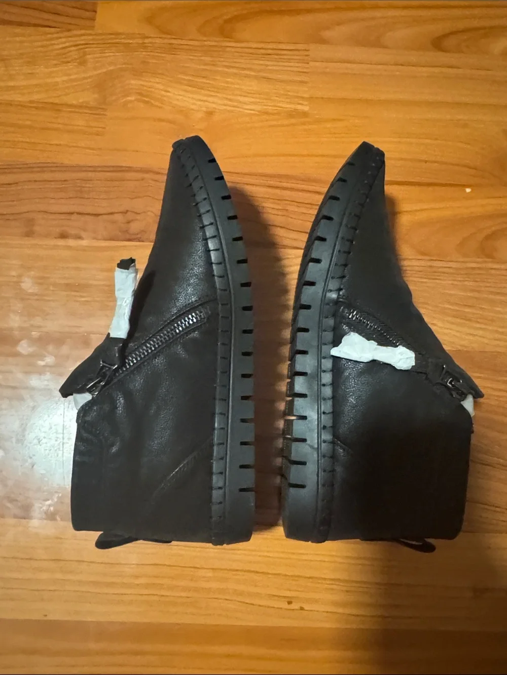 easy street Black Men's Chukka Boots with Side Zipper